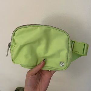 Lululemon Everywhere Belt Bag